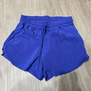 Athleta shorts. Never worn. Size M.
